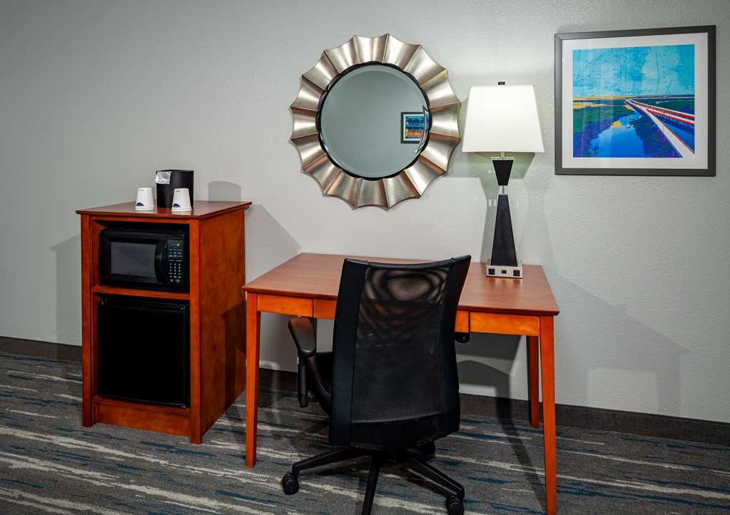 Hampton Inn & Suites Mobile I-65@ Airport Boulevard Room photo