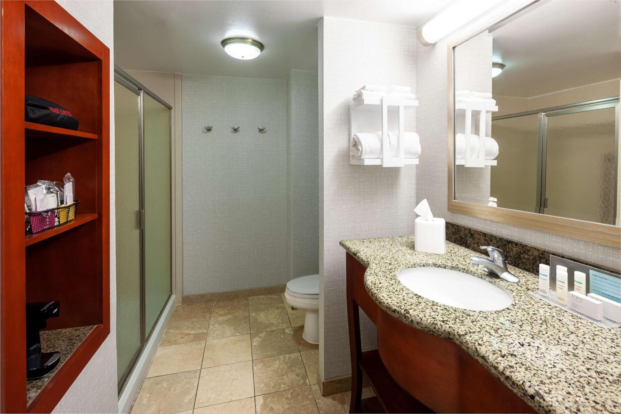 Hampton Inn & Suites Mobile I-65@ Airport Boulevard Exterior photo