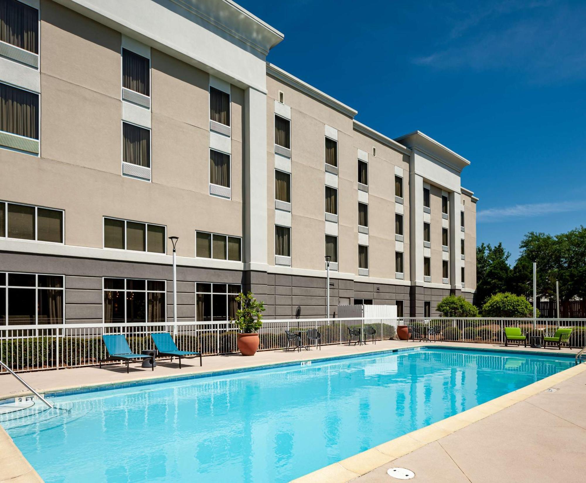 Hampton Inn & Suites Mobile I-65@ Airport Boulevard Exterior photo